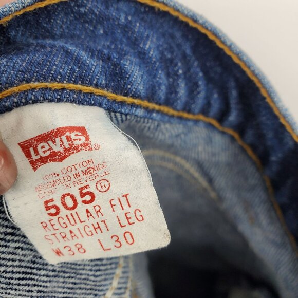 Vintage Levi's 505 Regular Fit Straight Leg Orange Tab Denim Jeans 38x30 - Picture 4 of 8